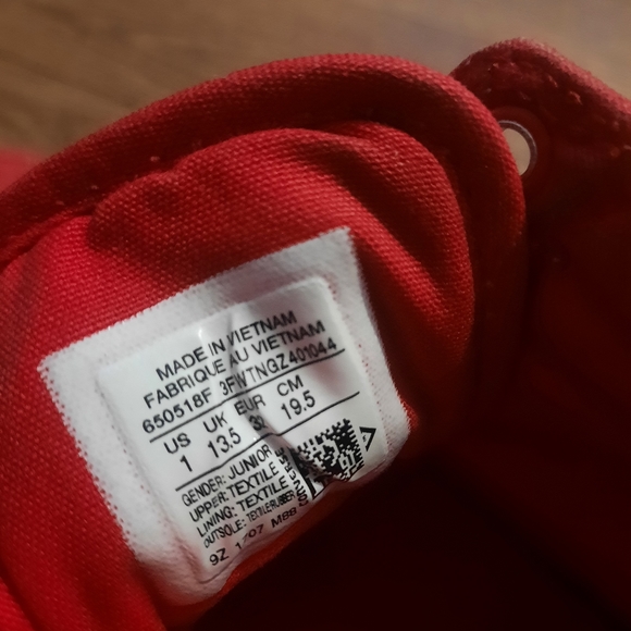 SOLD Converse Red Hightops, Size 1 - Picture 10 of 13